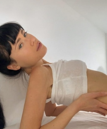 🌟😉 Я знаю, как удивить, как зажечь огонь страсти в твоих глазах. 💋💦 Я стильная и элегантная леди, которая превратит каждое наше свидание в незабываемое приключение. ✨🌈 У меня есть все, чтобы доставить тебе настоящее наслаждение и удовлетворение. 💫🔞
🔥📷 В моей галерее ты найдешь чувственные фото, которые подчеркнут мои изящные формы и сексуальность. 💃📸 Я обладаю потрясающей фигурой и мягкой кожей, которую захочется прикоснуться снова и снова. 🔥💦 Мои клиенты в восторге от моих нежных умений и моей страсти, которой я обожаю слишком. 💥🙌
🌟🔞 Я в Москве, готова встретиться с тобой в уютной атмосфере моей роскошной квартиры или приехать к тебе в отель. 💼🏨 Я предлагаю элитные эскорт услуги, чтобы сделать наше свидание особенным и незабываемым. 💫🎀 Позволь мне поразить тебя своей природной красотой, ласками и страстью. 🔥🌹
💯✨ Закажи меня сегодня и насладись неповторимым опытом в обаятельной и развратной компании. ❤️🌟 Посмотри отзывы моих довольных клиентов, чтобы убедиться, что я гарантирую тебе высокое качество и совершенство. 💋🌹 Не упусти возможность исполнить свои фантазии со мной. 💥😘 Любашка